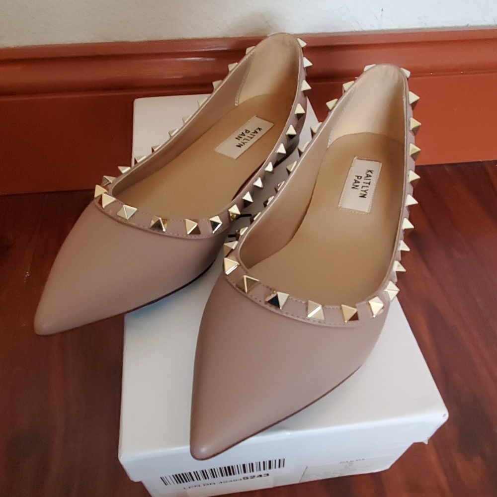 Kaitlyn Pan studded flats